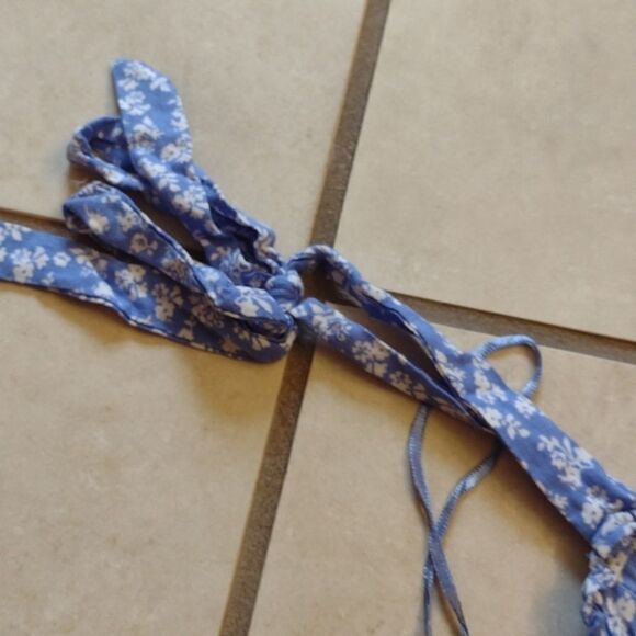 Bardot Paris Mini Flip Dress Blue Ditsy light blue white flowers ruffle hem XS - Picture 15 of 16